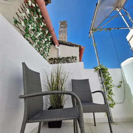 Ivoni Family House *